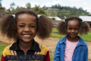 bambine, capelli, sorriso, due, denti, sorrisi, bimbe, occhi, codini, giallo, colori, visi